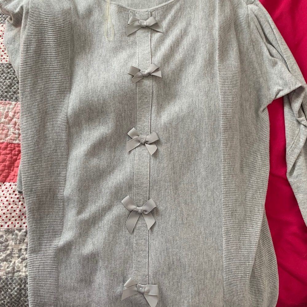 ELLE sweater with bows